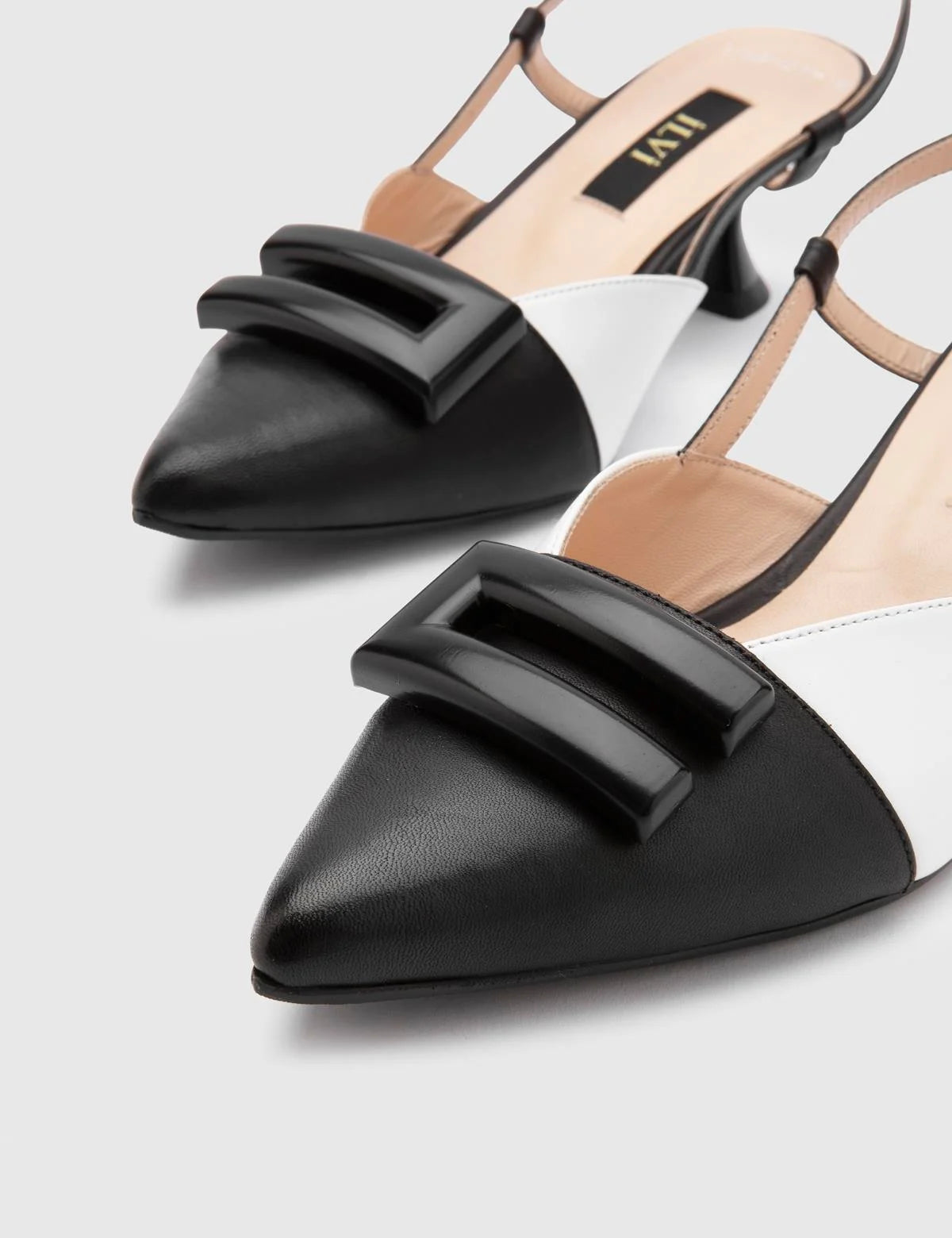 Celtıs Sandale mit Absatz aus schwarzem Leder für Damen 