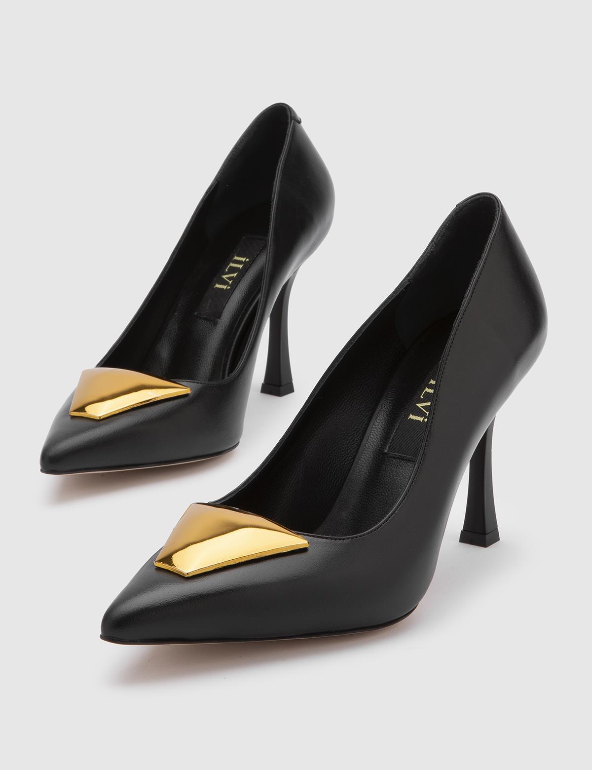 Svea Black Leather Women's Pump