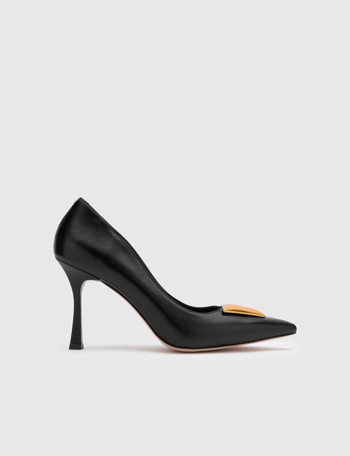 Svea Black Leather Women's Pump